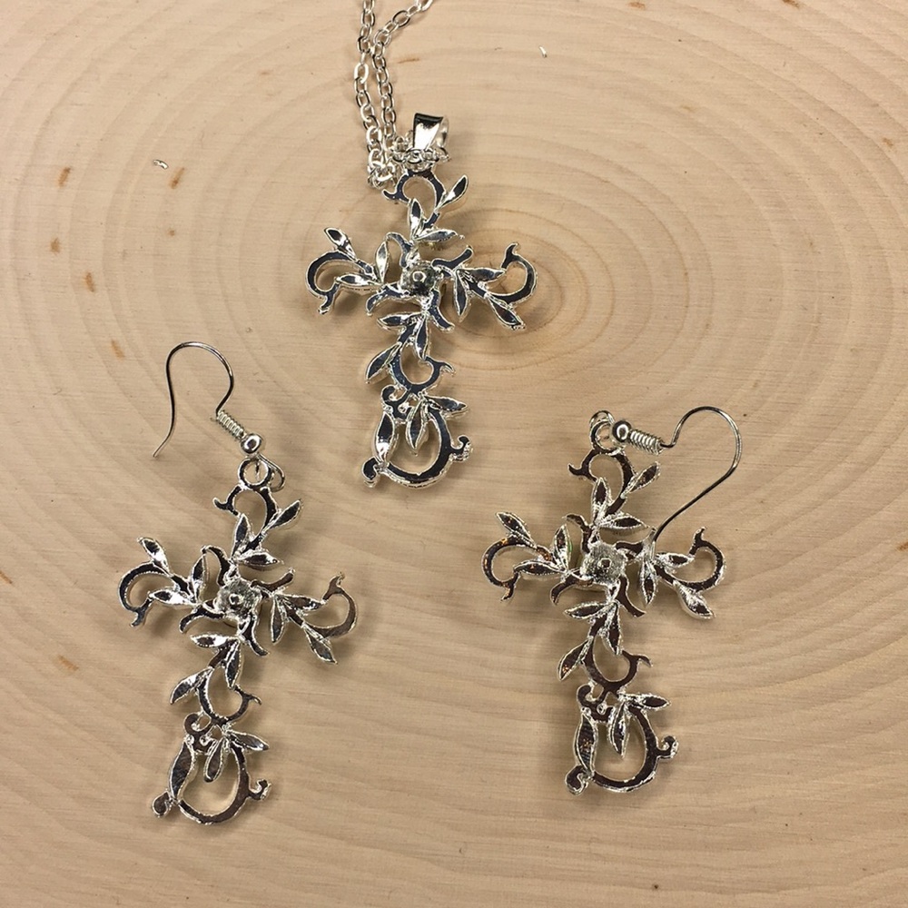 CROSS EARRINGS AND NECKLACE SET ( S1 ) - Picture 5 of 10
